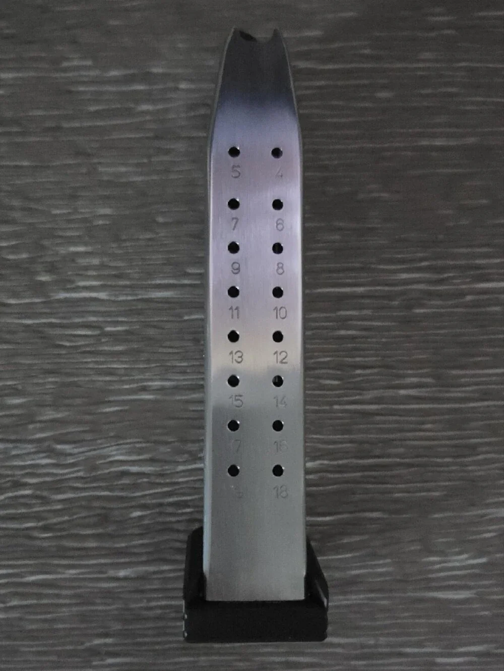 OEM Springfield Armory XD XDm 9mm Steel Magazine with UTGpro Metal Base - Picture 2 of 5